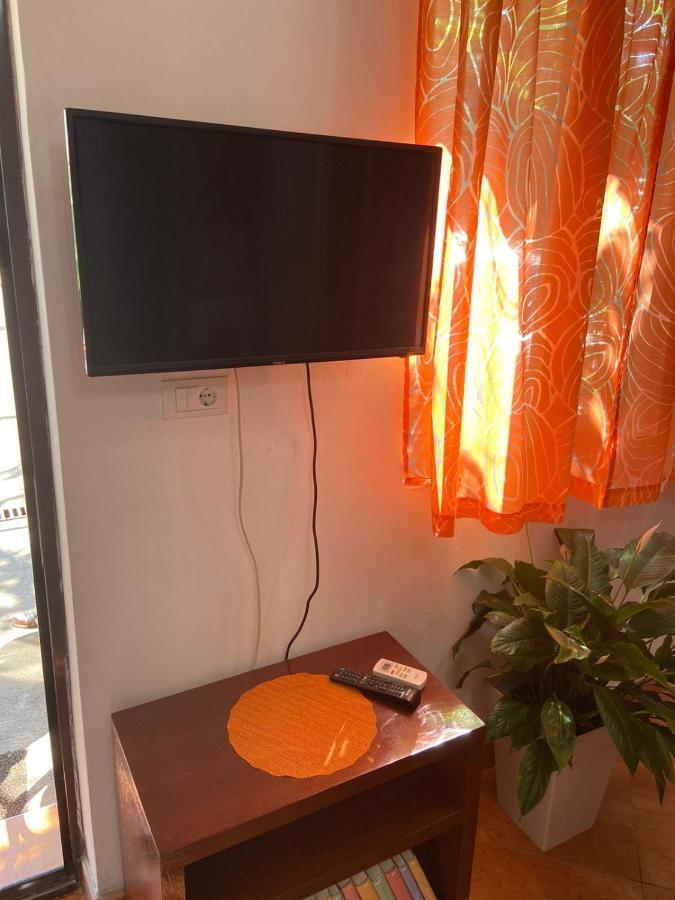 Apartments Mira Tivat Bagian luar foto