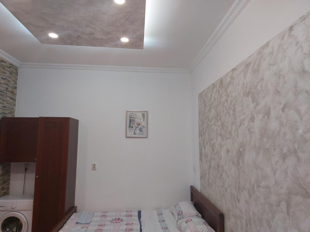 Apartments Mira Tivat Bagian luar foto